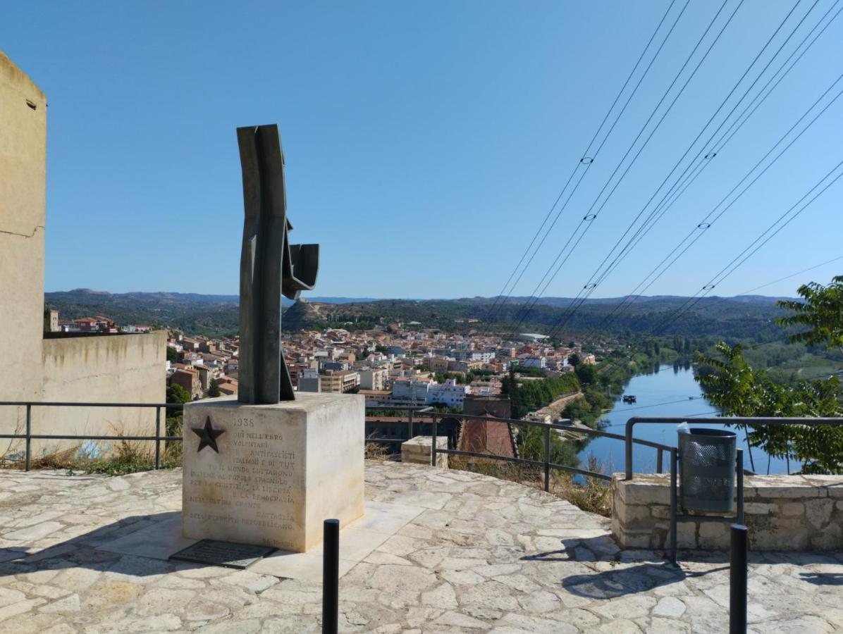 Apartamentos Canana De Vega Flix Kültér fotó